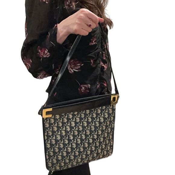 Vintage Christain Dior canvas bag - Picture 15 of 16